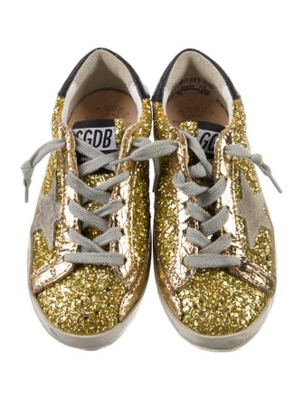 Golden Goose Girl's low top sneakers