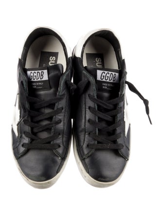 Golden Goose Low top sneakers