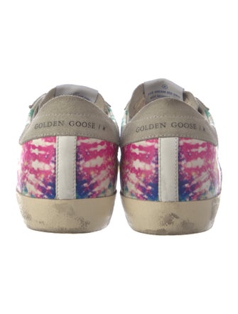 Golden Goose Super Star Sneakers