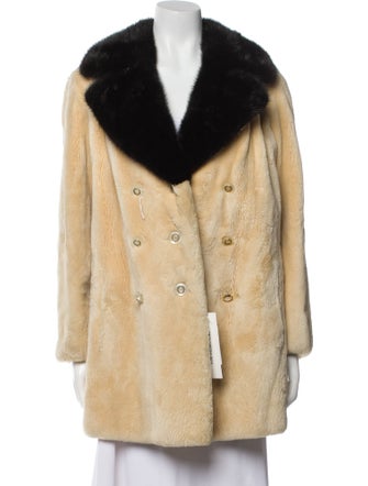 Gartenhaus Furs Fur Coat