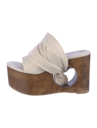 Cult Gaia Canvas Slides