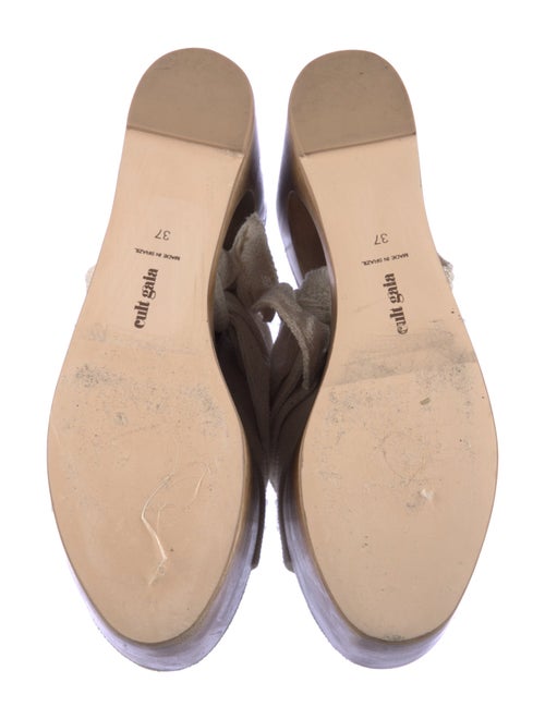 Cult Gaia Canvas Slides