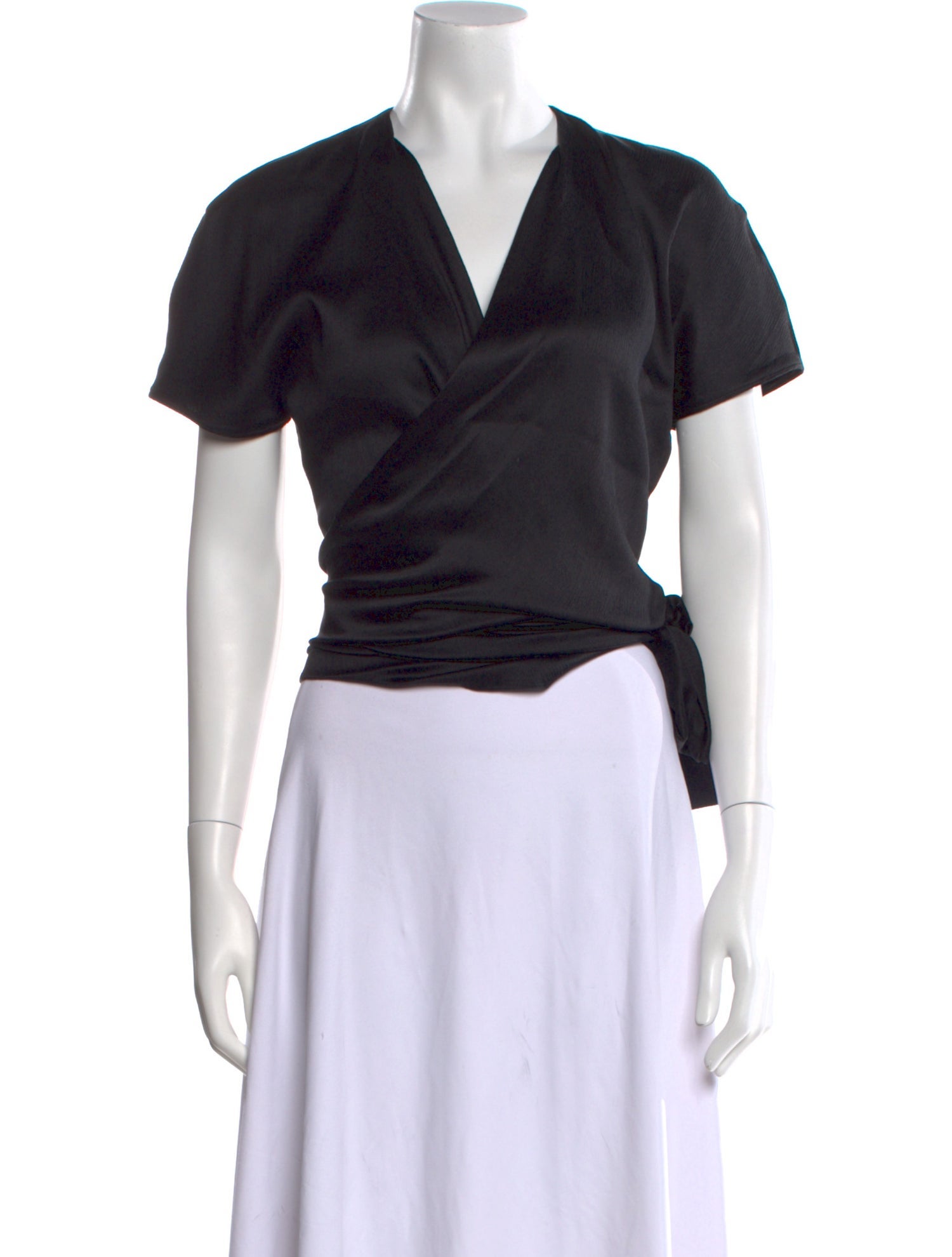 Gloria Sachs V-Neck Short Sleeve Crop Top