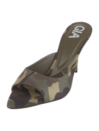 Gia Borghini Leather Camouflage Print Slides
