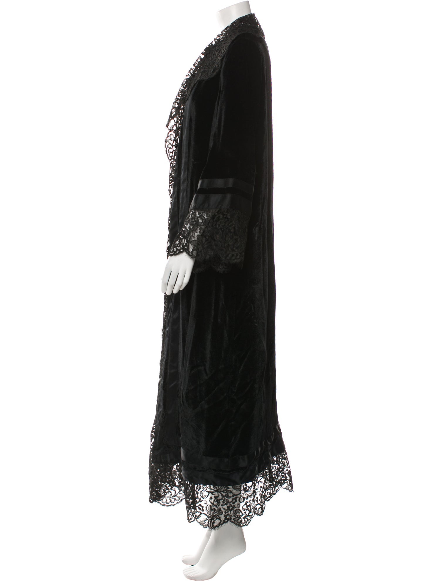 Giorgio Beverly Hills Lace Pattern Coat