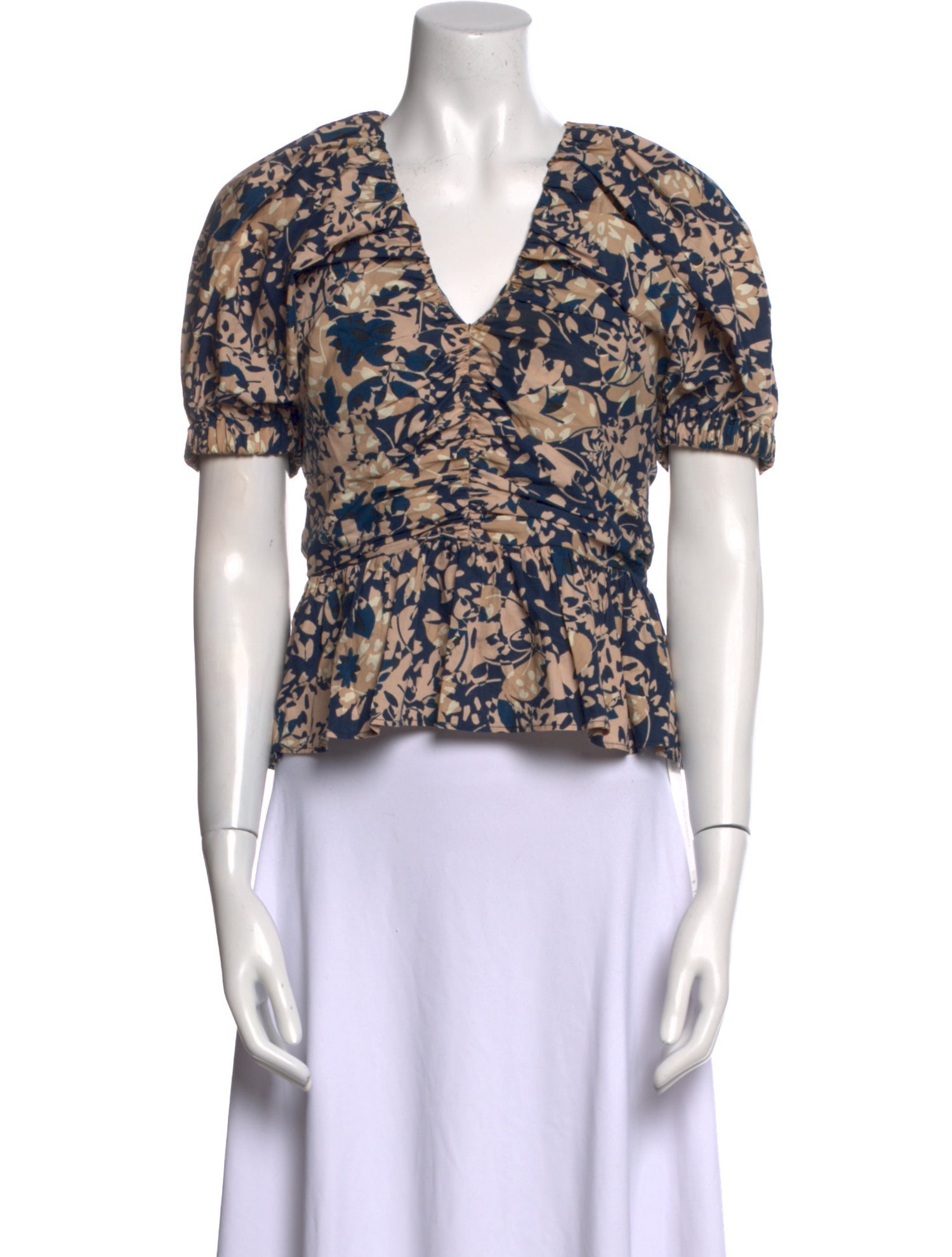 Gilner Farrar Floral Print V-Neck Crop Top