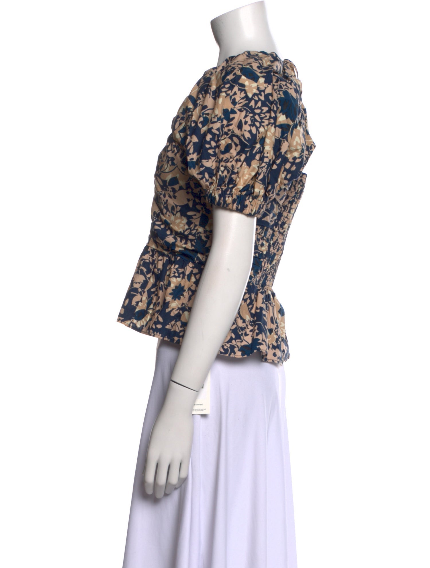 Gilner Farrar Floral Print V-Neck Crop Top