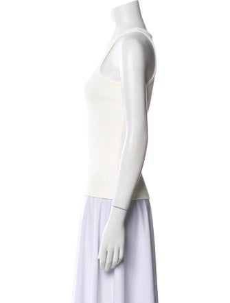 GoldSign Crew Neck Sleeveless Top