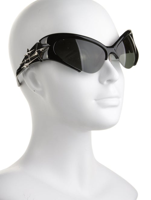 Gentle Monster Bree 01 Cat-Eye Sunglasses