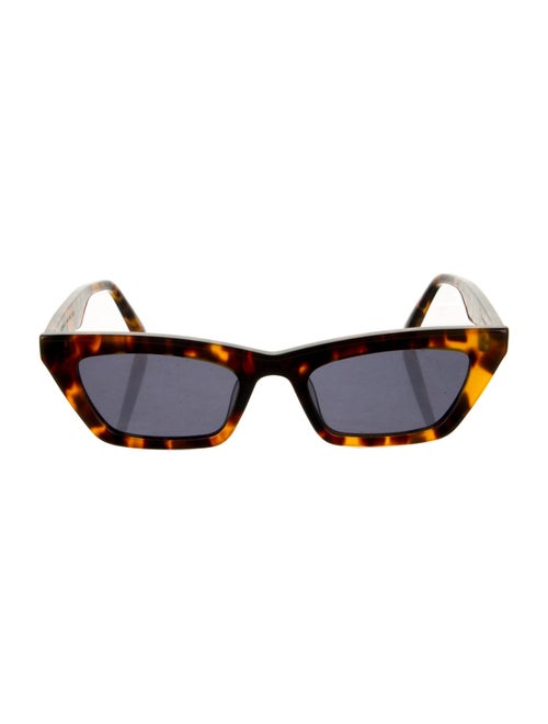 Gentle Monster Chapssal Cat-Eye Sunglasses