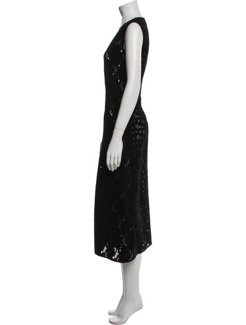 Goen.J V-Neck Midi Length Dress