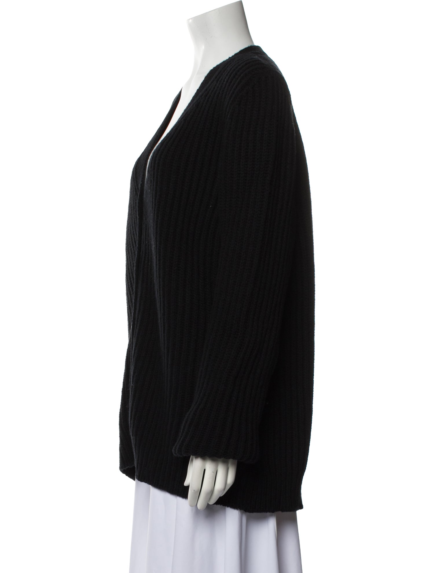 Goop G. Label Merino Wool V-Neck Sweater