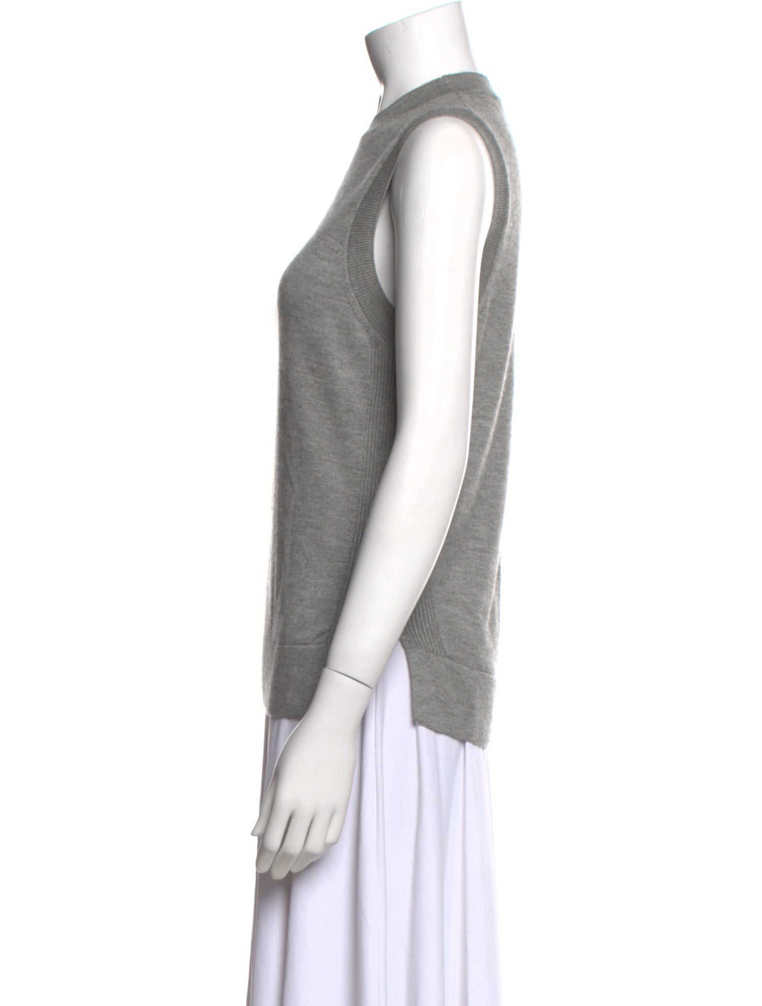 Goop G. Label Crew Neck Sleeveless Top