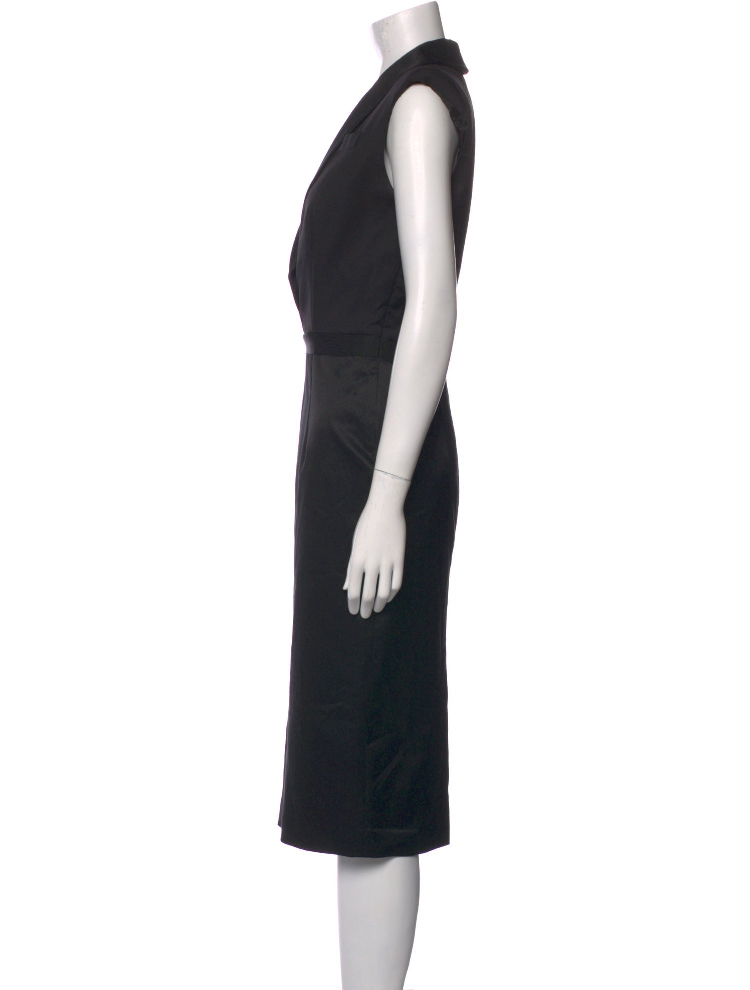 Goop G. Label V-Neck Midi Length Dress