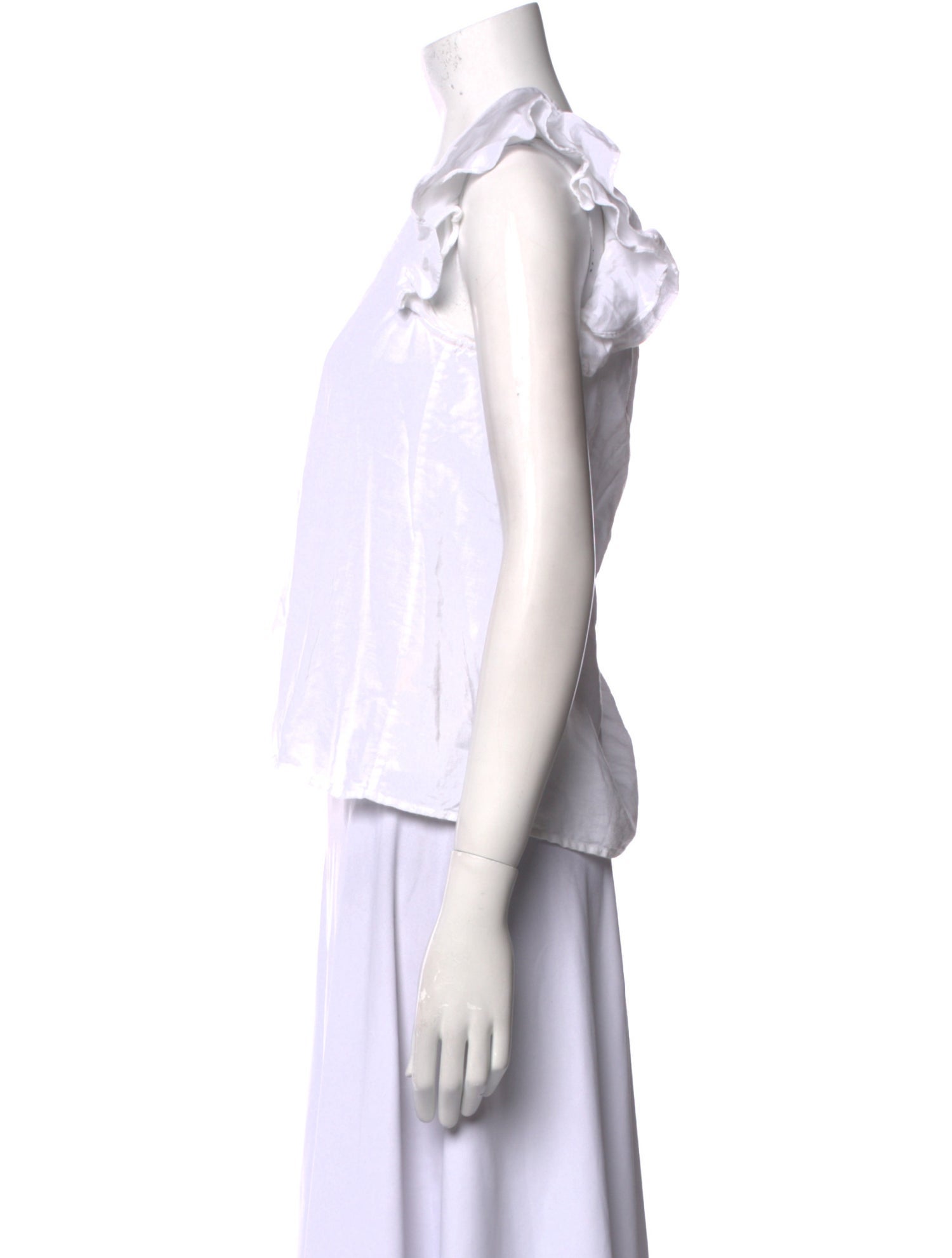 The Great Linen Scoop Neck Crop Top