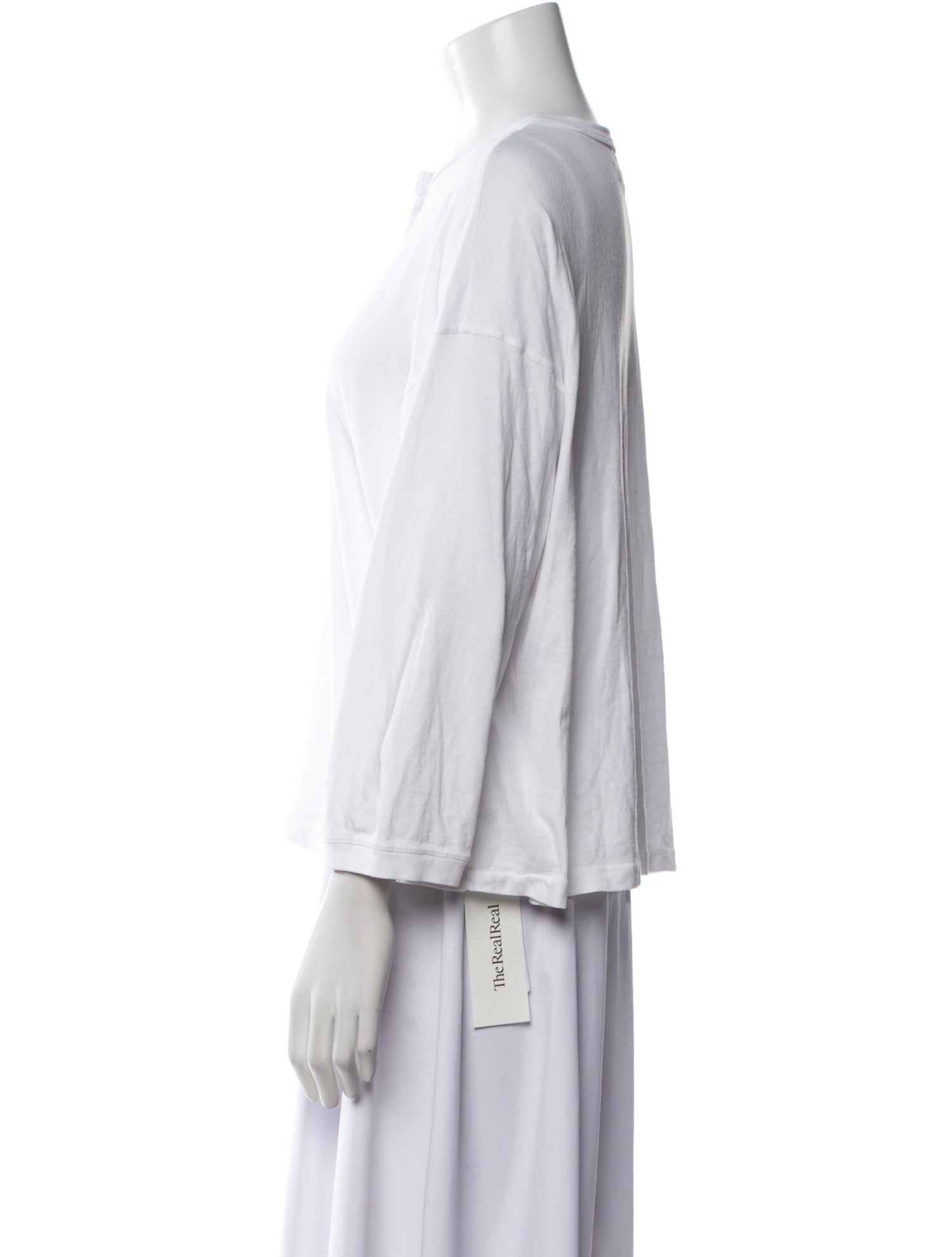 The Great V-Neck Three-Quarter Sleeve Top