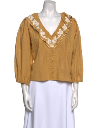 The Great V-Neck Three-Quarter Sleeve Top