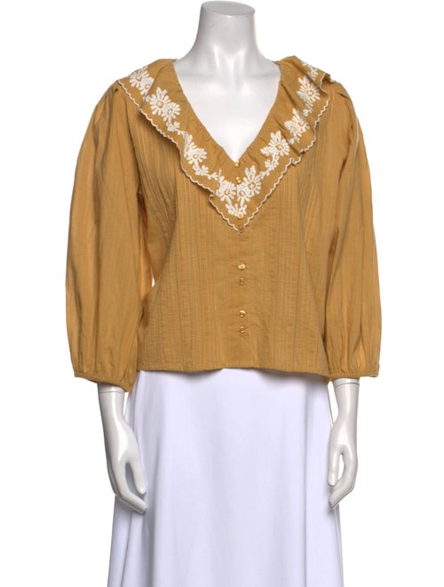 The Great V-Neck Three-Quarter Sleeve Top