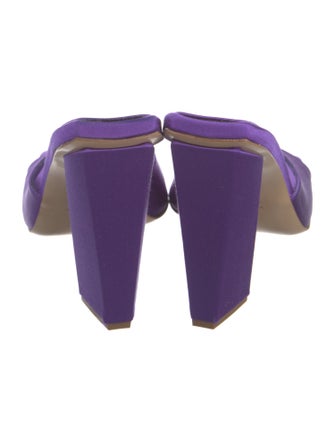 GIA/RHW Satin Slides