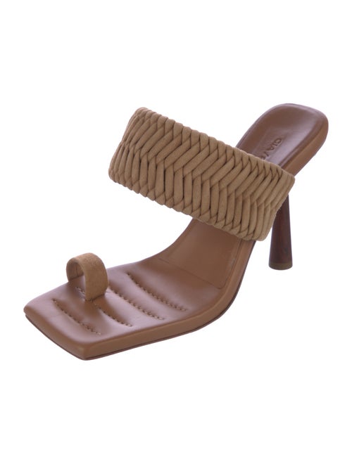 GIA/RHW Leather Slides