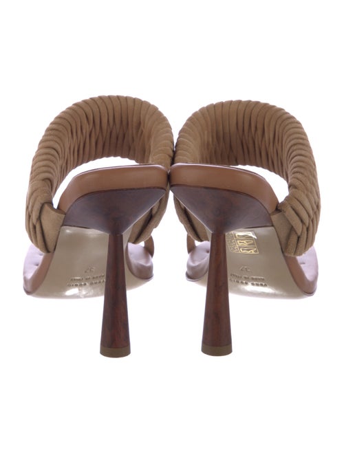 GIA/RHW Leather Slides