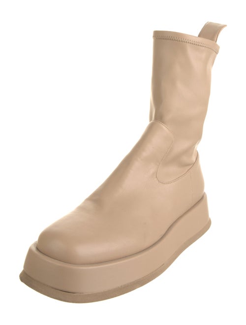 GIA/RHW Leather Boots