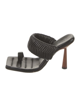 GIA/RHW Leather Braided Accents Slides