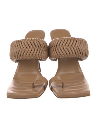 GIA/RHW Leather Slides