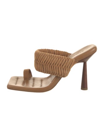 GIA/RHW Suede Braided Accents Slides