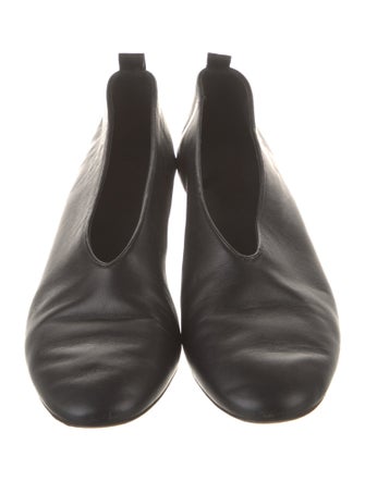 Gray Matters Leather Pumps