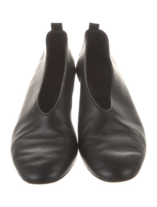 Gray Matters Leather Pumps