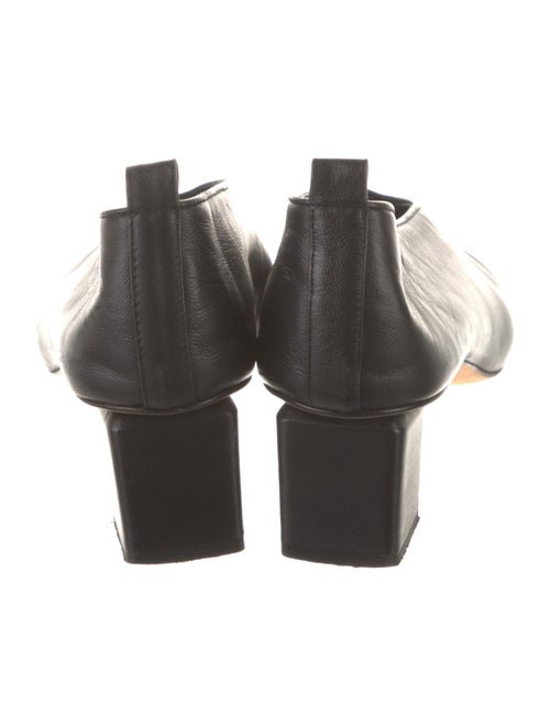 Gray Matters Leather Pumps