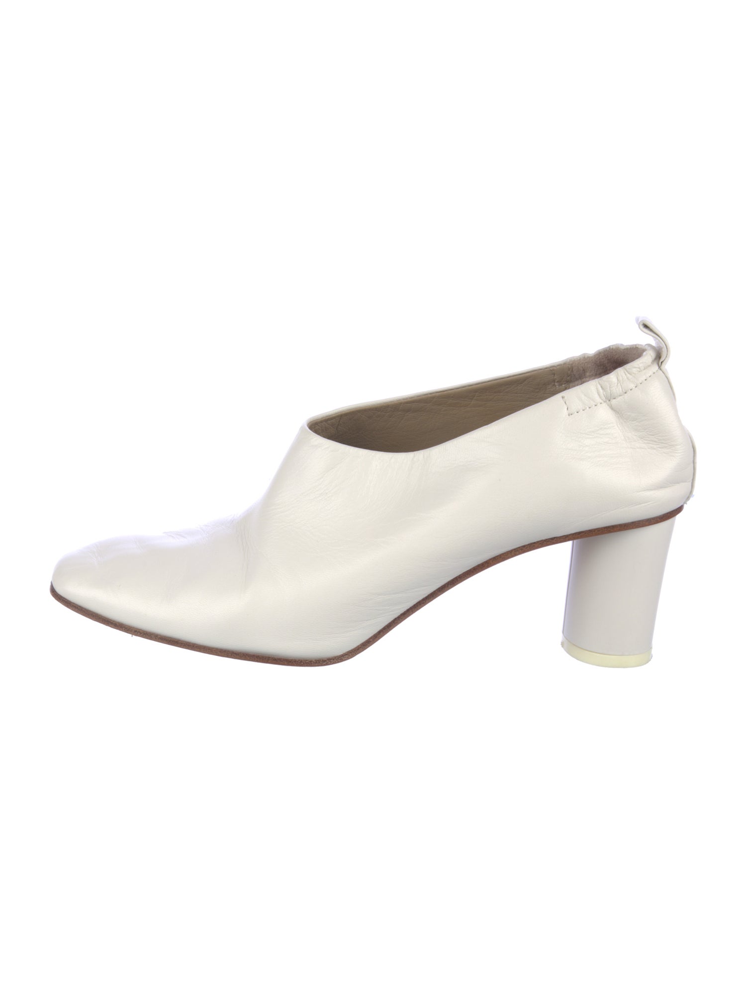 Gray Matters Leather Pumps