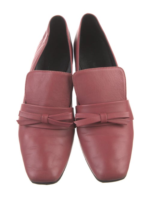 Gray Matters Leather Bow Accents Pumps