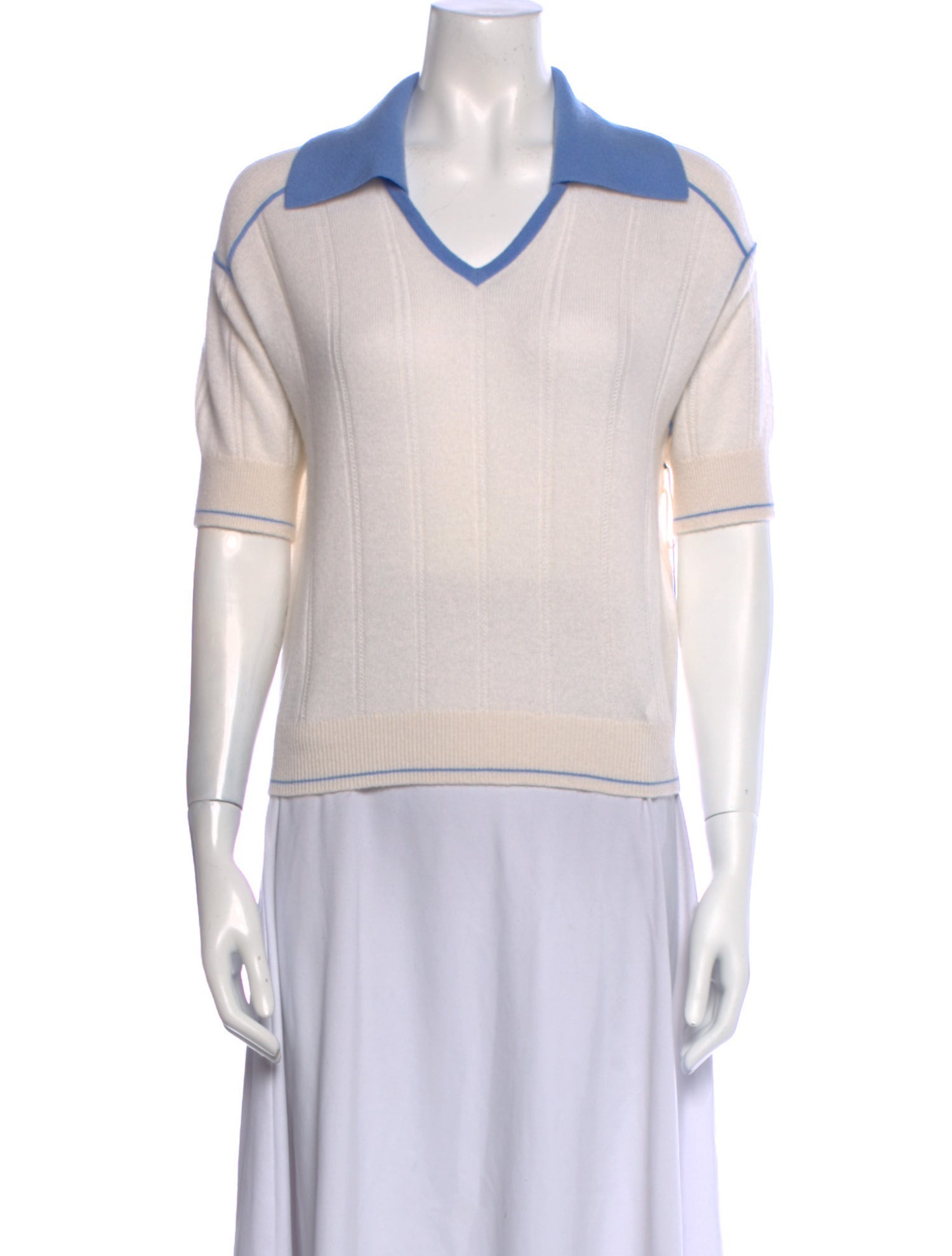 Guest in Residence Cashmere V-Neck Sweater w/ Tags