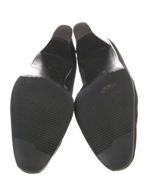 Gravati Suede Pumps