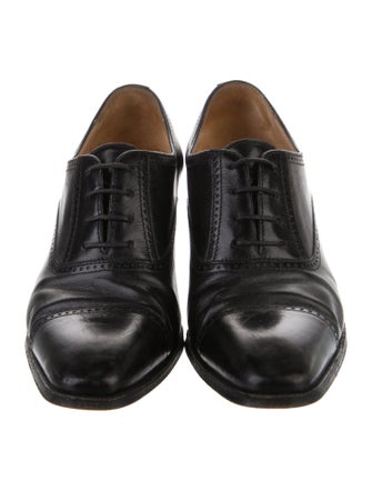 Gravati Leather Pumps