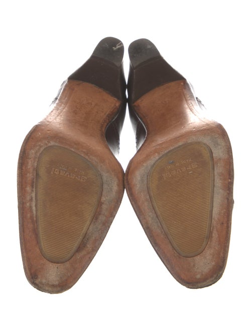 Gravati Leather Pumps