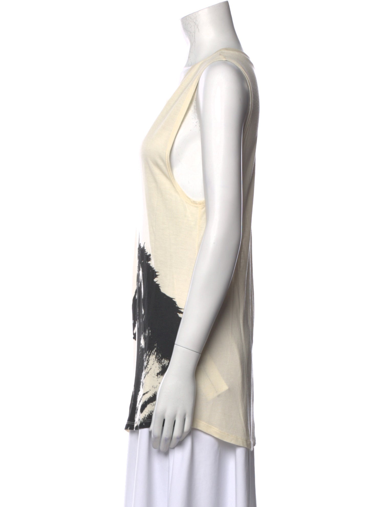 Halston Heritage Graphic Print Scoop Neck Top