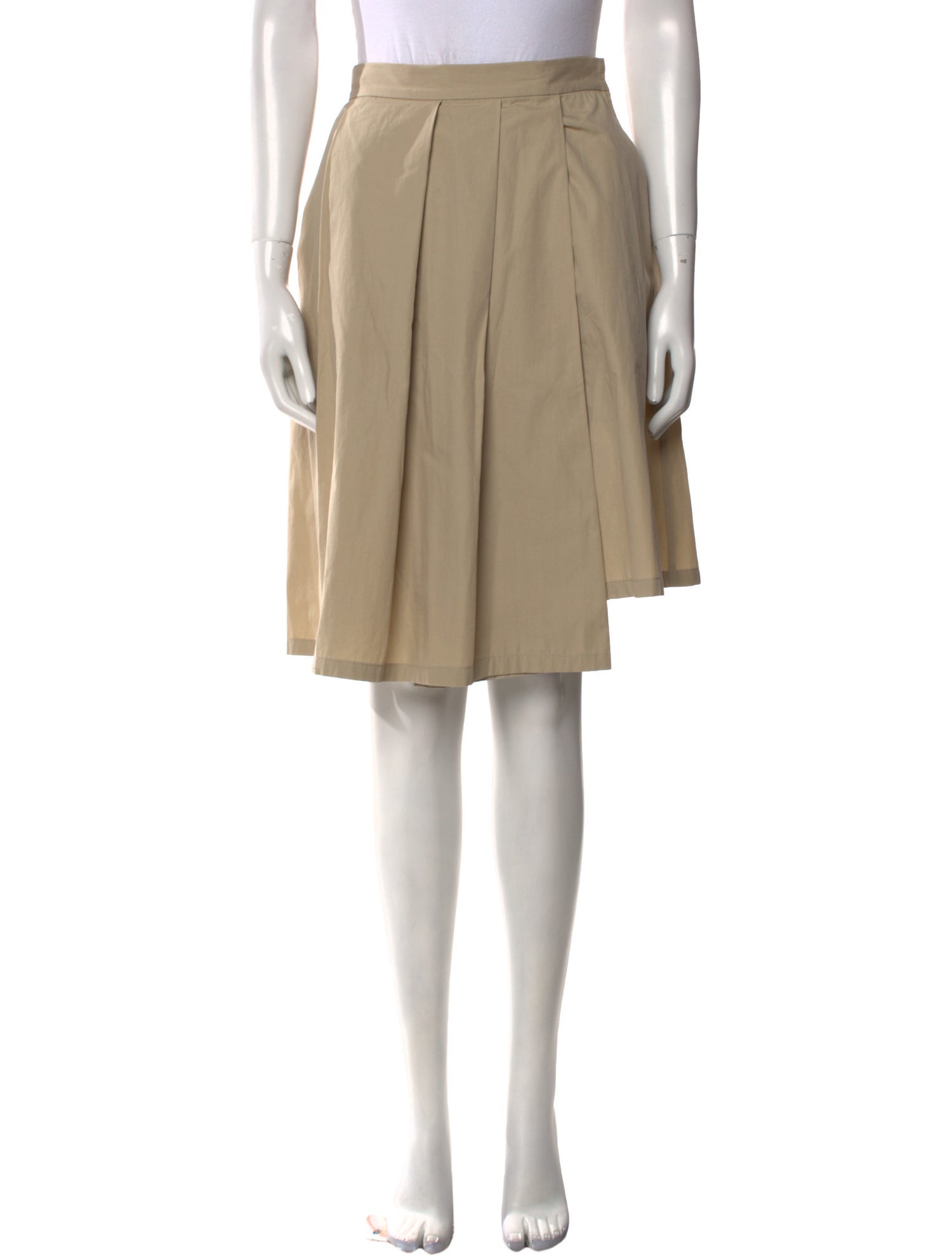 Hache Knee-Length Shorts w/ Tags