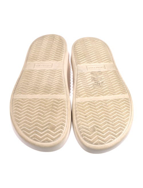 Hunter Keyhole Accent Mules