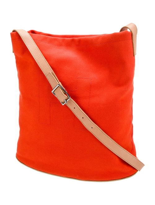 Hunter Canvas Messenger Bag