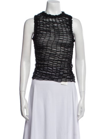 Hanne Bloch Crew Neck Sleeveless Crop Top