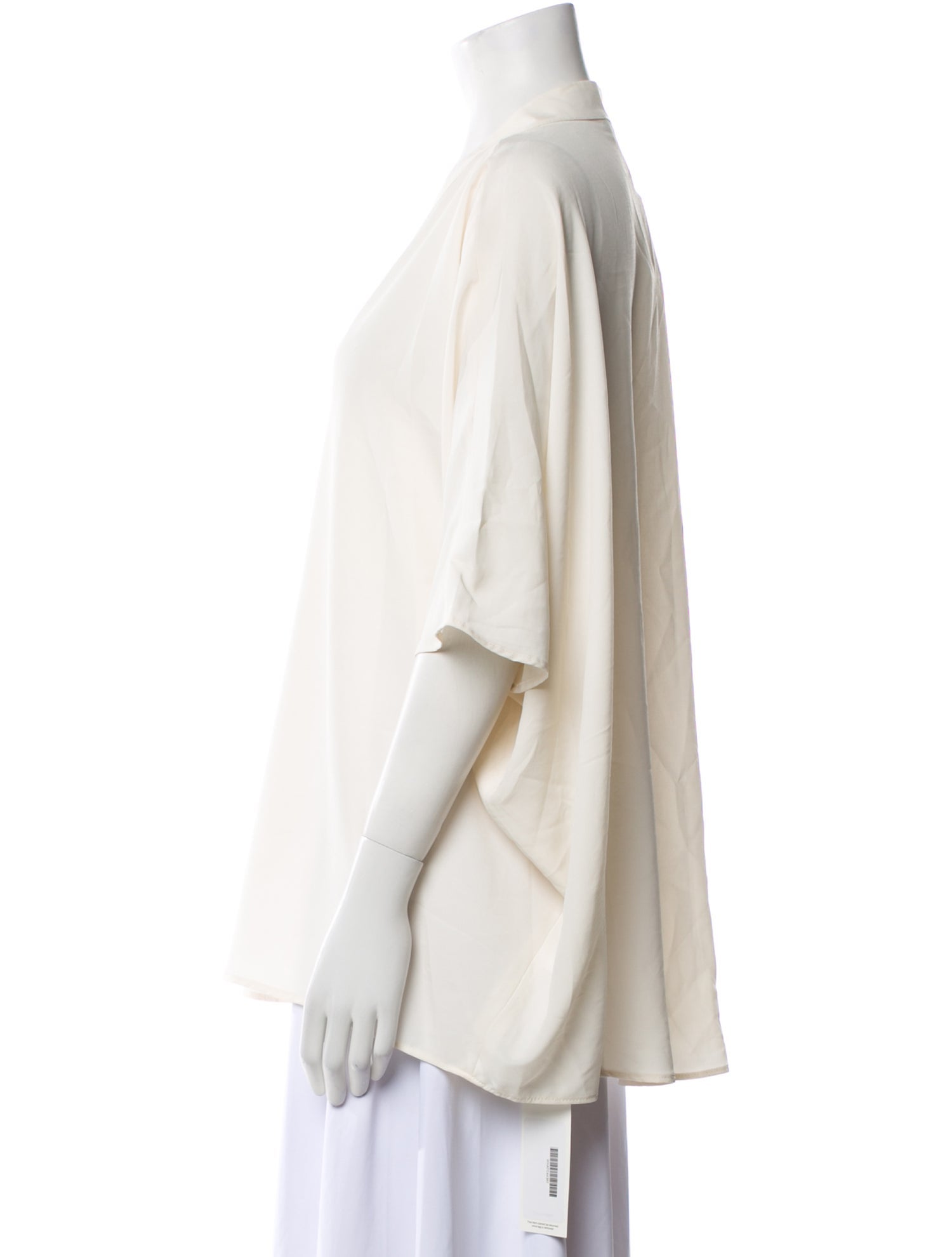 Hatch V-Neck Three-Quarter Sleeve Blouse