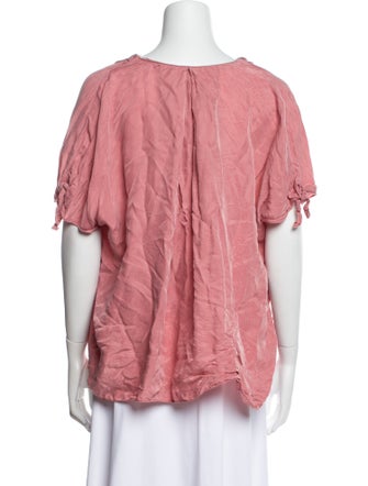 Hatch V-Neck Short Sleeve Blouse