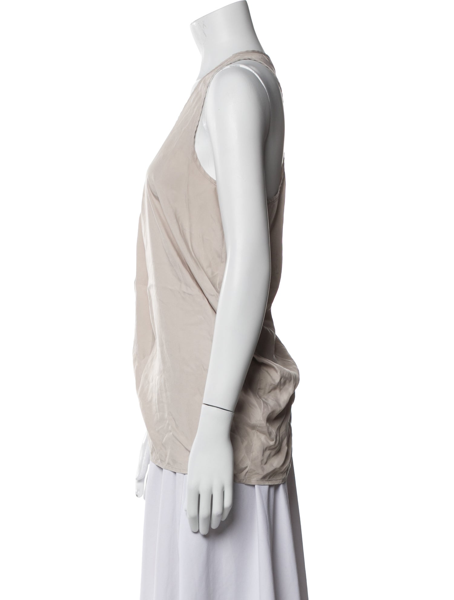 Hatch Scoop Neck Sleeveless Top