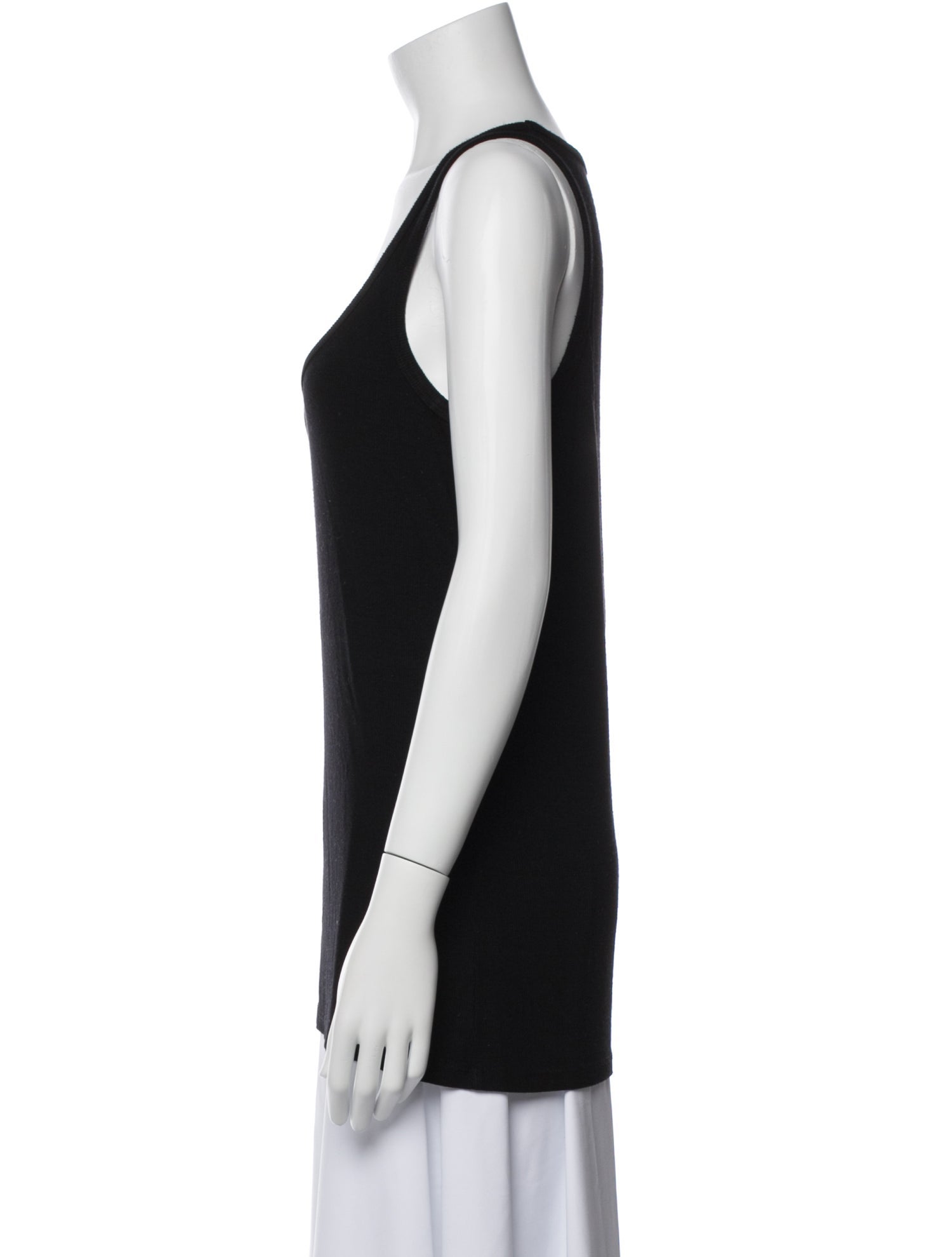 Hatch Scoop Neck Sleeveless Top