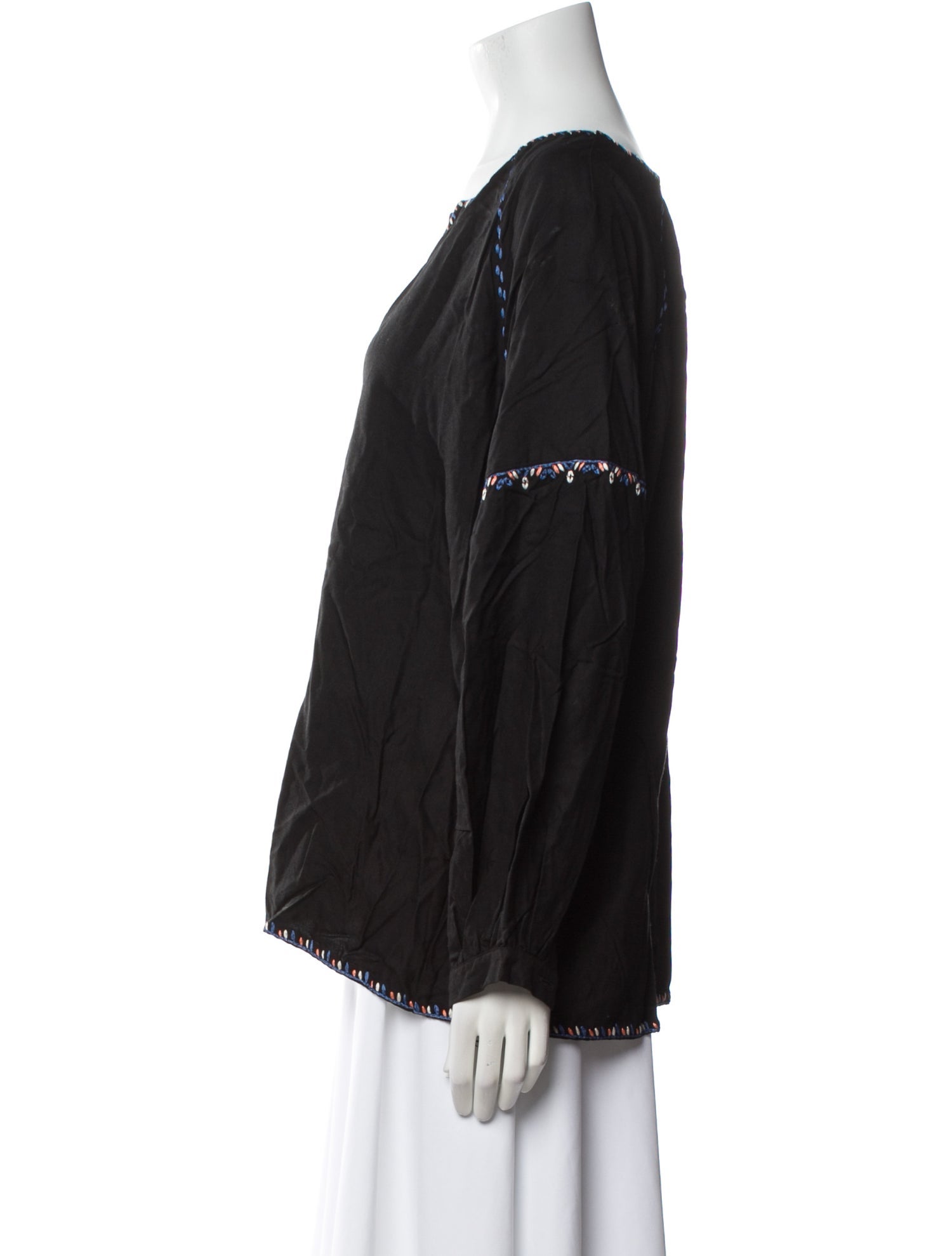 Hatch V-Neck Long Sleeve Blouse