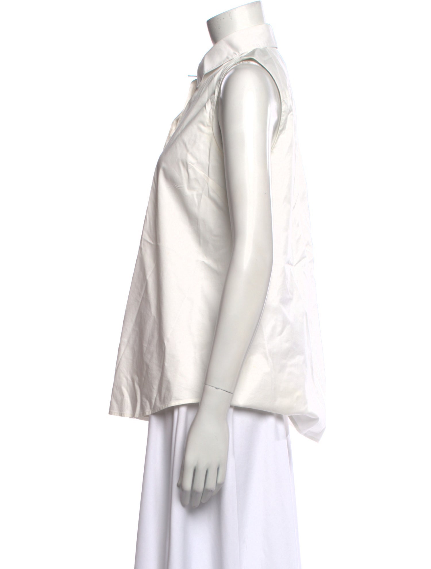 Hatch Sleeveless Button-Up Top