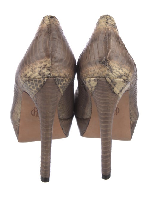 House of Harlow 1960 Leather Animal Print Pumps